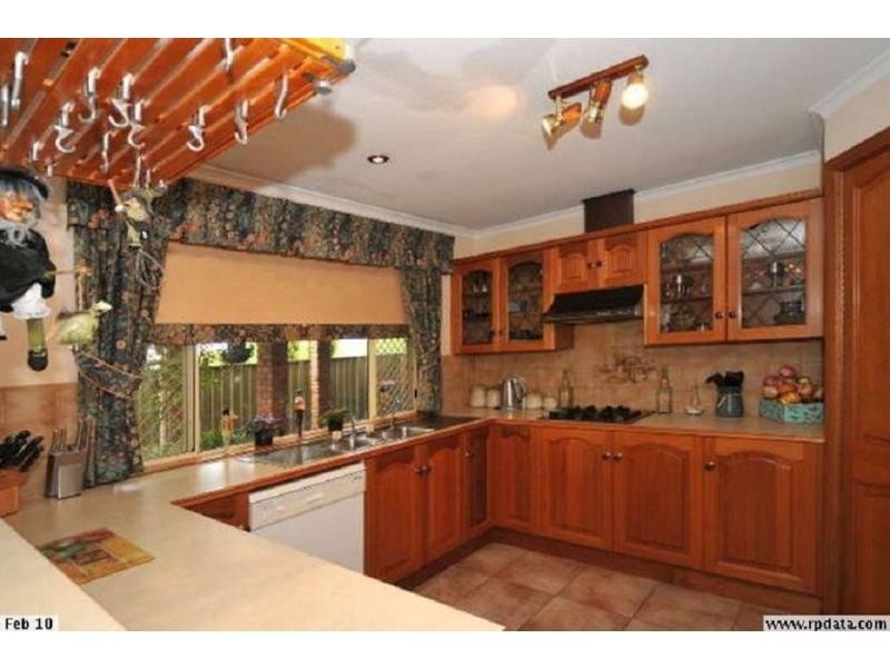 18 Bernacchi Court, Greenwith SA 5125