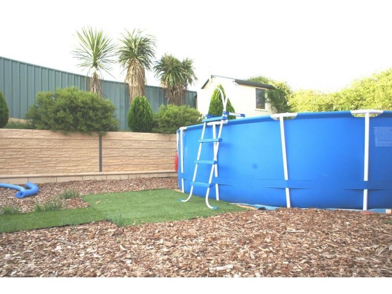 13 Falcon Drive, Hewett SA 5118