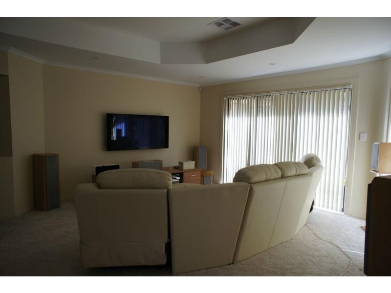 13 Falcon Drive, Hewett SA 5118