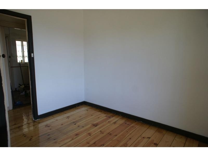 404 Grand Junction Road, Clearview SA 5085