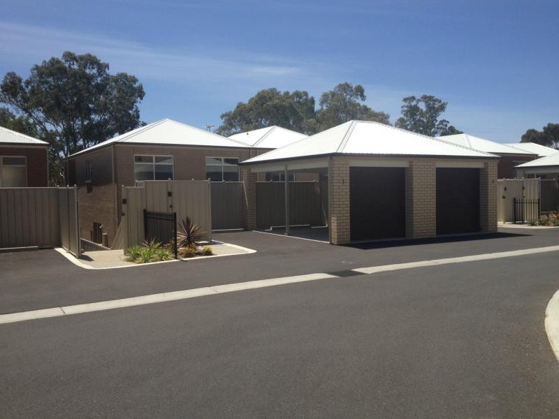 5/10 Settlers Hill , Settlers Hill Drive, Golden Grove SA 5125