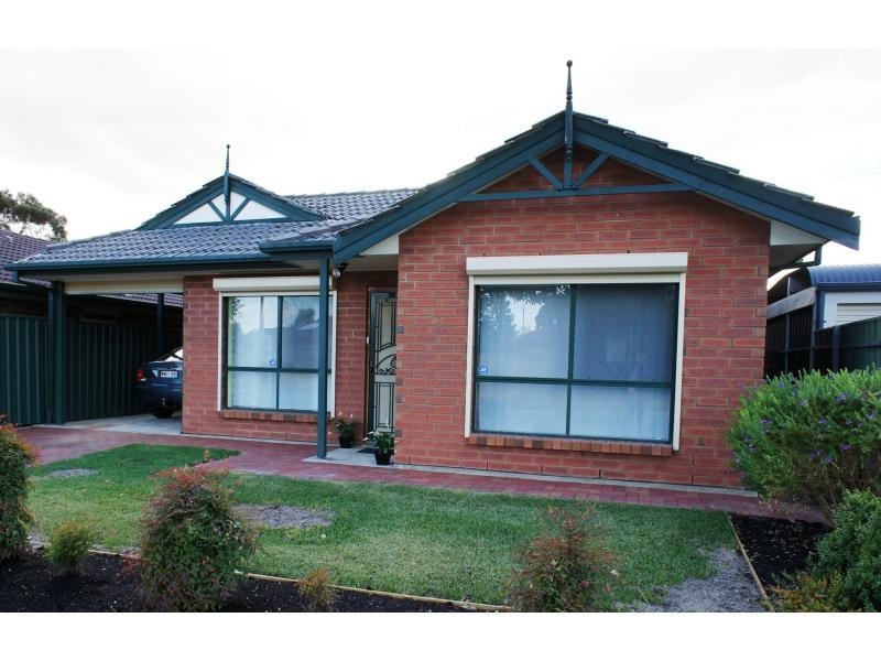 12 Balmoral Street, Hillcrest SA 5086