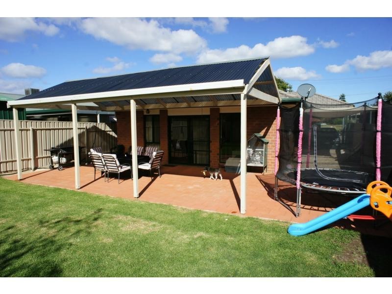 12 Balmoral Street, Hillcrest SA 5086