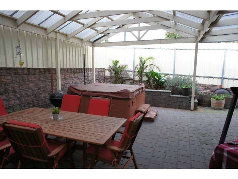 30 Sunset Circuit, Walkley Heights SA 5098