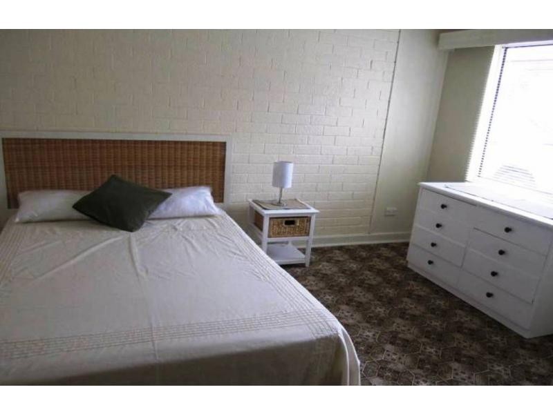 11 Ayerdale Avenue, Clearview SA 5085