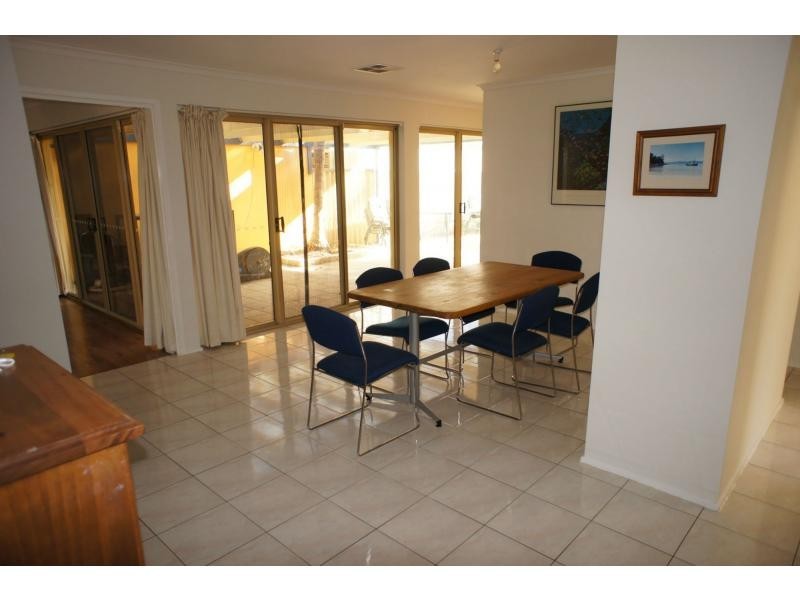 5 Canada Court, North Haven SA 5018