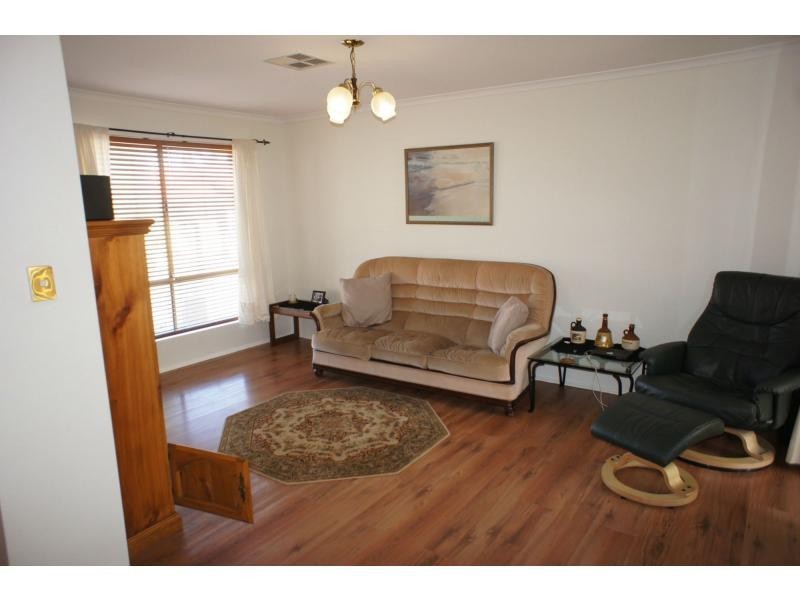 5 Canada Court, North Haven SA 5018