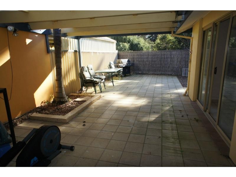 5 Canada Court, North Haven SA 5018