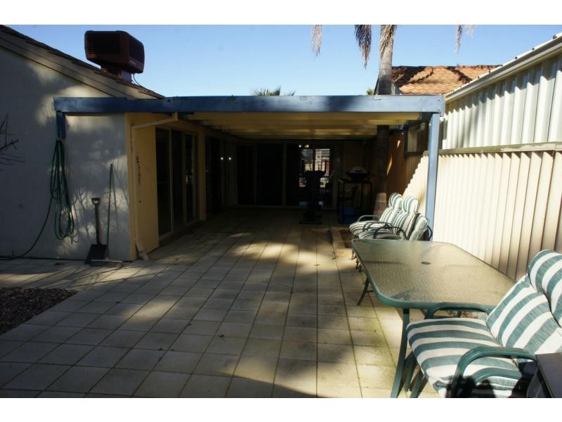 5 Canada Court, North Haven SA 5018