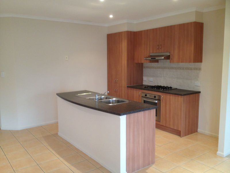 31 Leander Crescent, Greenacres SA 5086