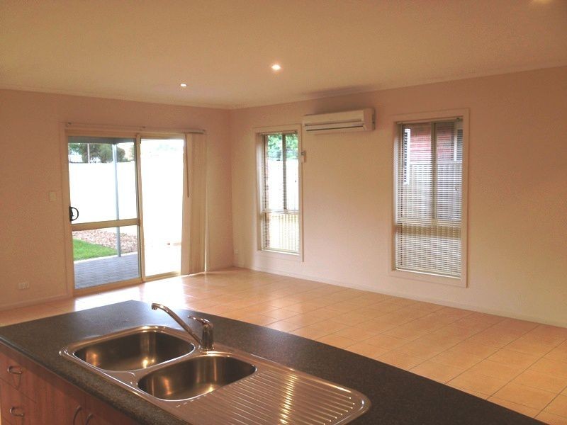 31 Leander Crescent, Greenacres SA 5086