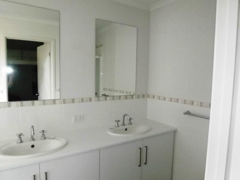 15 Oxford Drive, Andrews Farm SA 5114