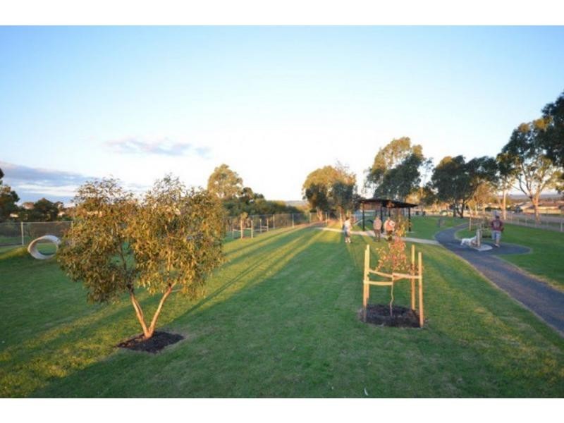 15 Oxford Drive, Andrews Farm SA 5114