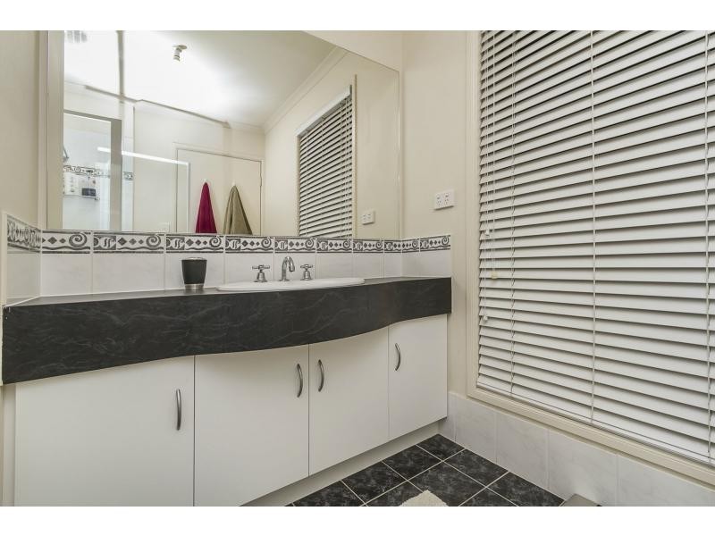 71 Flinders Road, Hillcrest SA 5086
