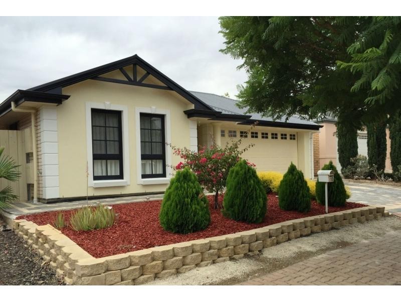 10 Hendry Crescent, Gilles Plains SA 5086