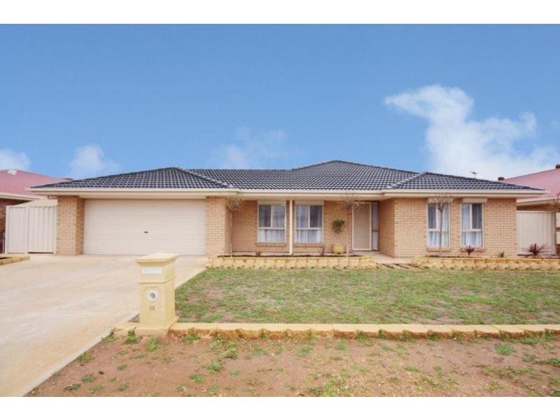 13 Davalan Drive, Munno Para West SA 5115