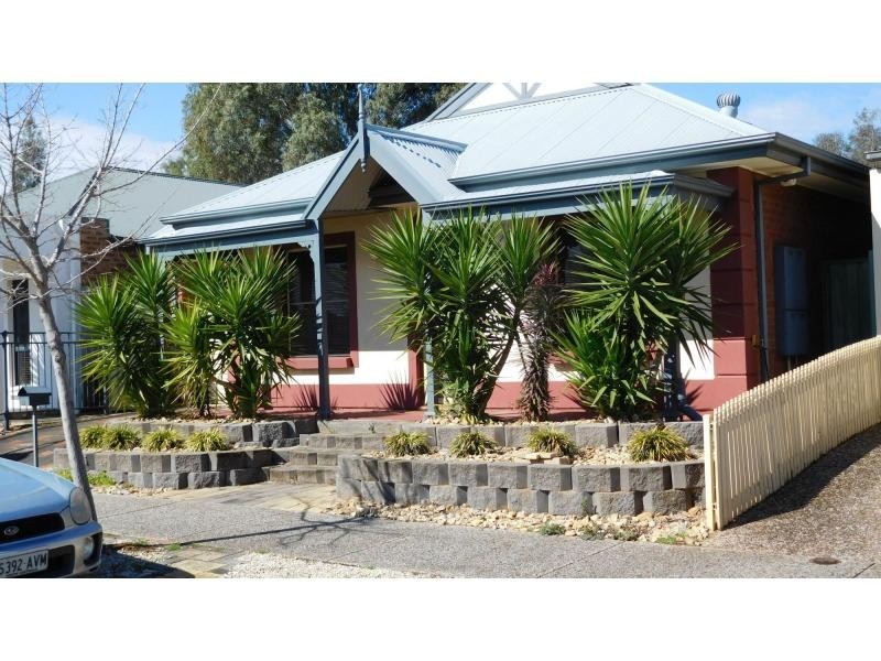 16 Maple Circuit, Mawson Lakes SA 5095