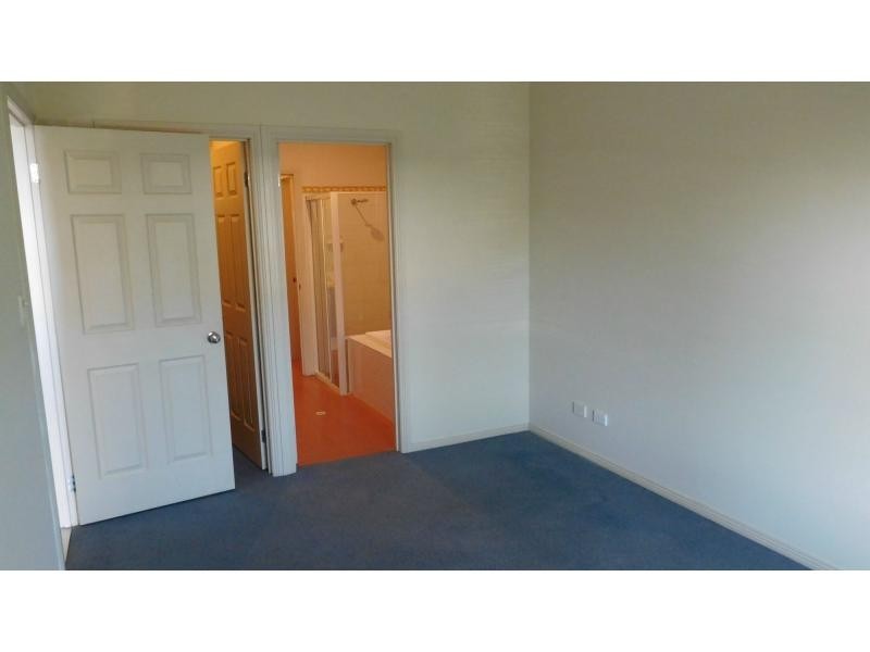 16 Maple Circuit, Mawson Lakes SA 5095