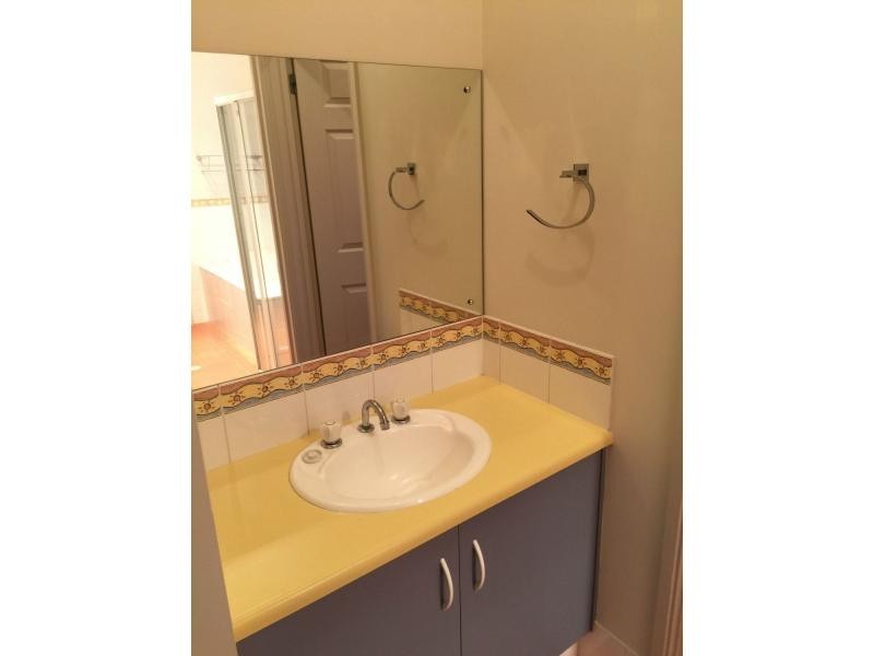 16 Maple Circuit, Mawson Lakes SA 5095