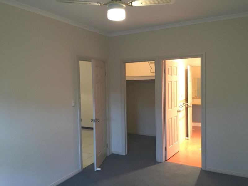 16 Maple Circuit, Mawson Lakes SA 5095