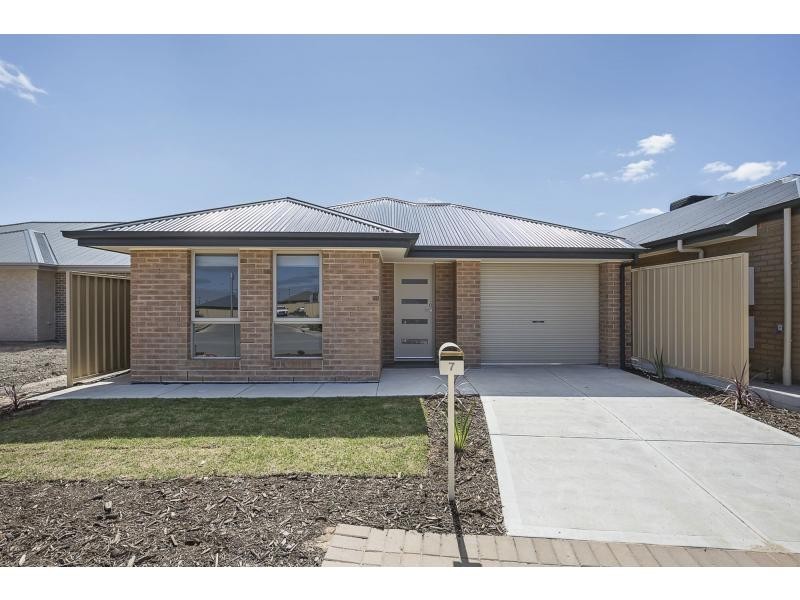 7 Cook Street, Seaford Meadows SA 5169