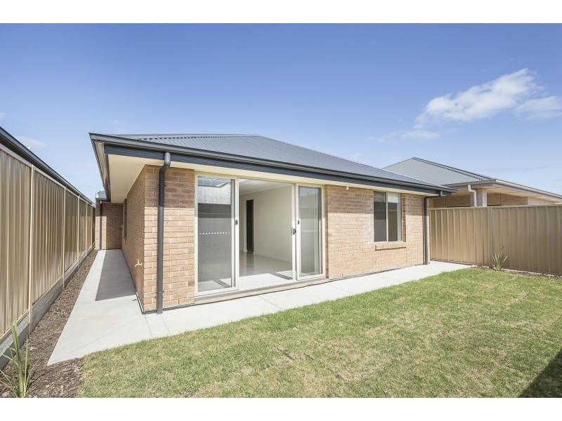 7 Cook Street, Seaford Meadows SA 5169