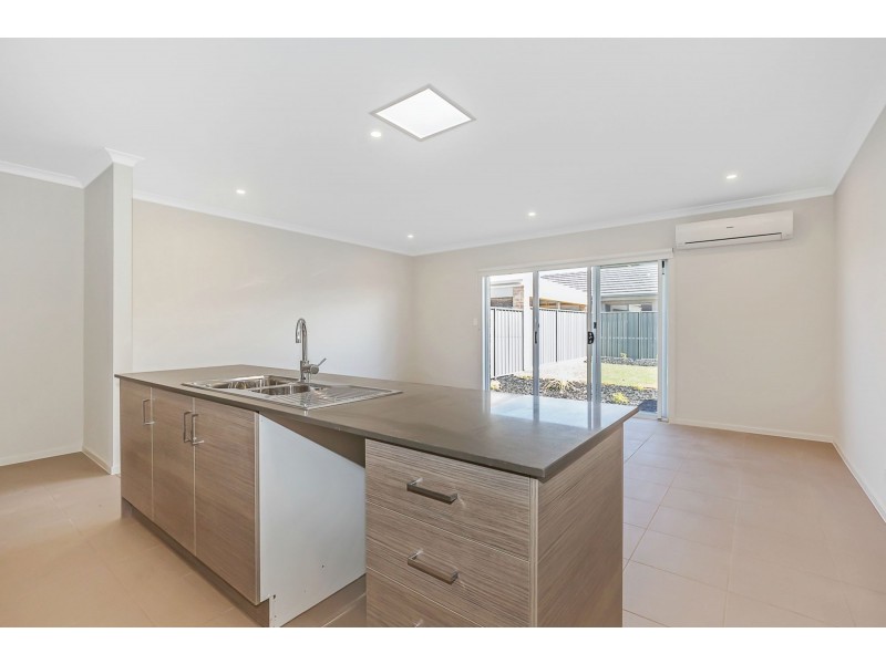 71 Hamilton Boulevard, Evanston Gardens SA 5116