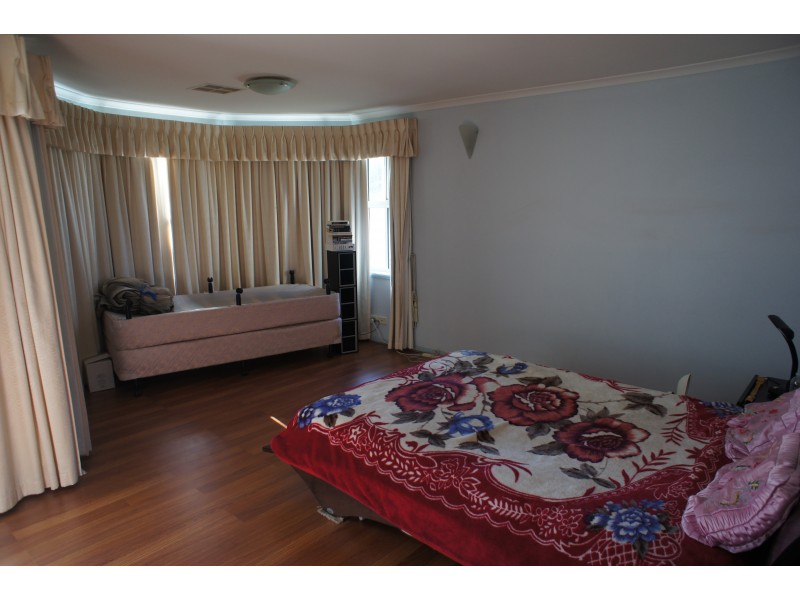 11 Greengate Lane, Mawson Lakes SA 5095