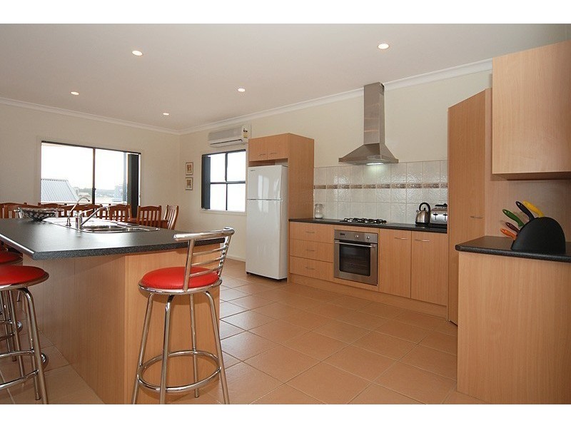 58 Arcadia Ave, Hindmarsh Island SA 5214