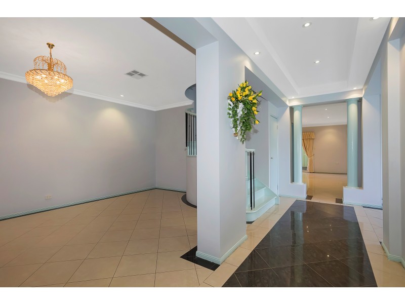 11 Greengate Lane, Mawson Lakes SA 5095