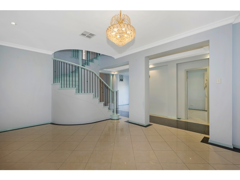 11 Greengate Lane, Mawson Lakes SA 5095