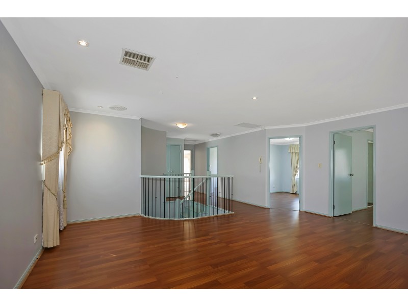 11 Greengate Lane, Mawson Lakes SA 5095