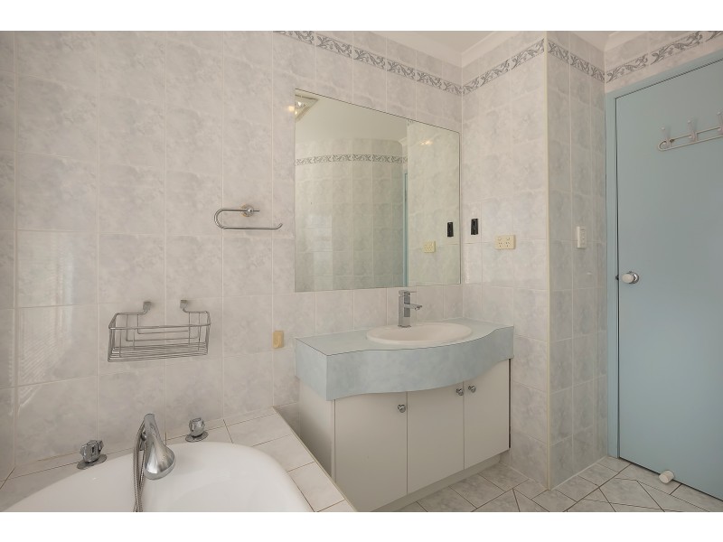 11 Greengate Lane, Mawson Lakes SA 5095