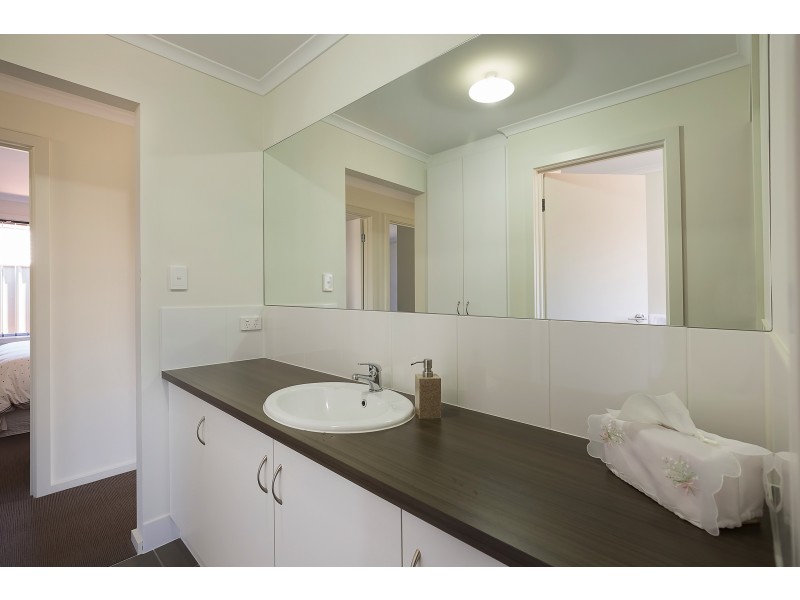 72 Bluestone Dr, Mount Barker SA 5251