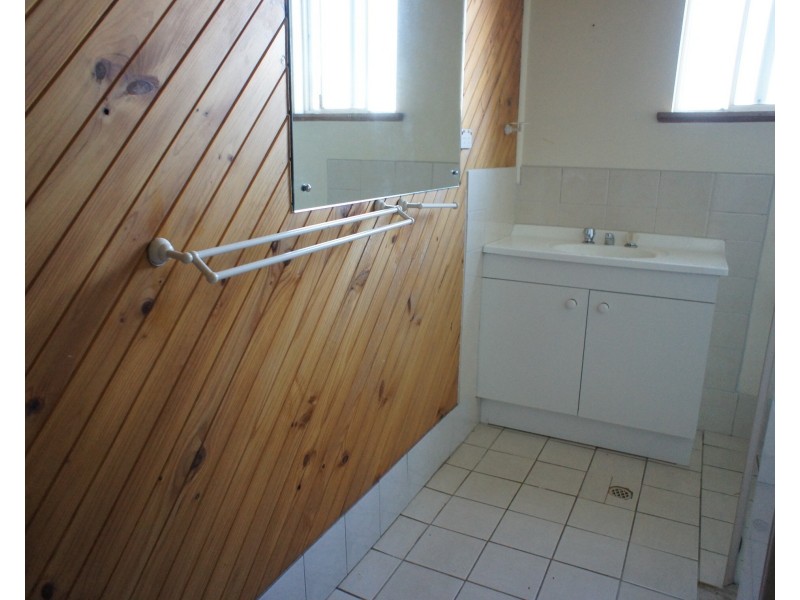 3 Alton Avenue, Gilles Plains SA 5086