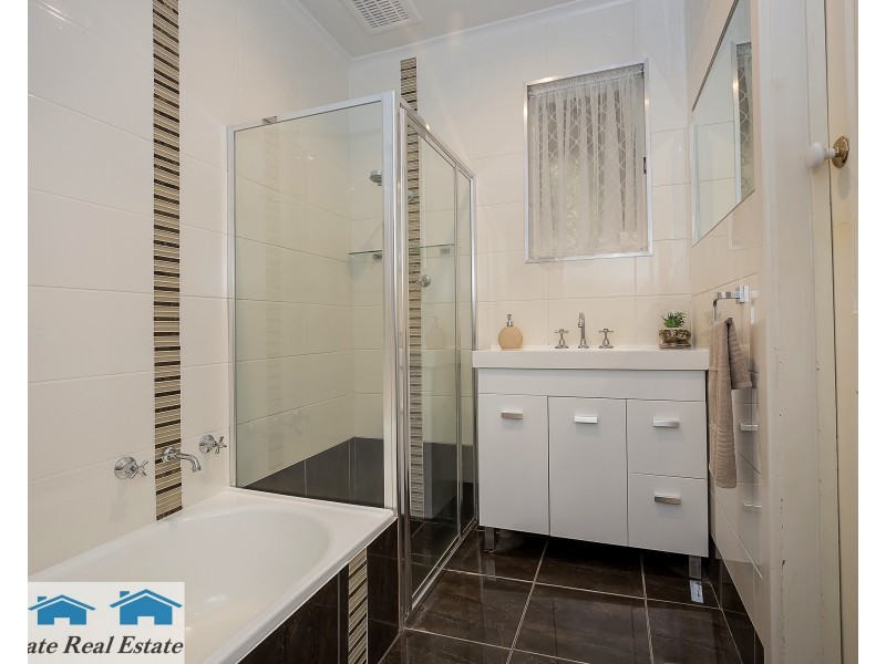 21 Heather Dr, Ridgehaven SA 5097