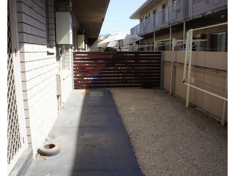 3/11A Alexander St, Largs Bay SA 5016