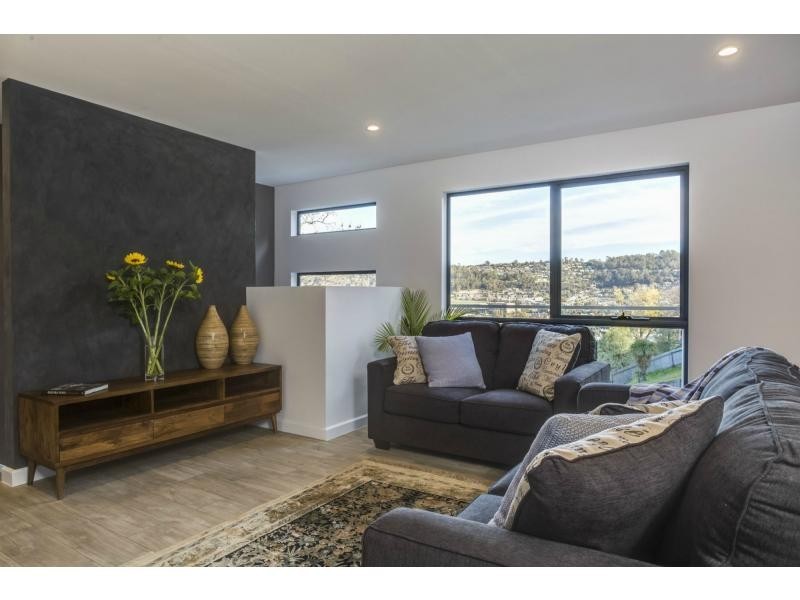 2/22 Howick Street, Launceston TAS 7250