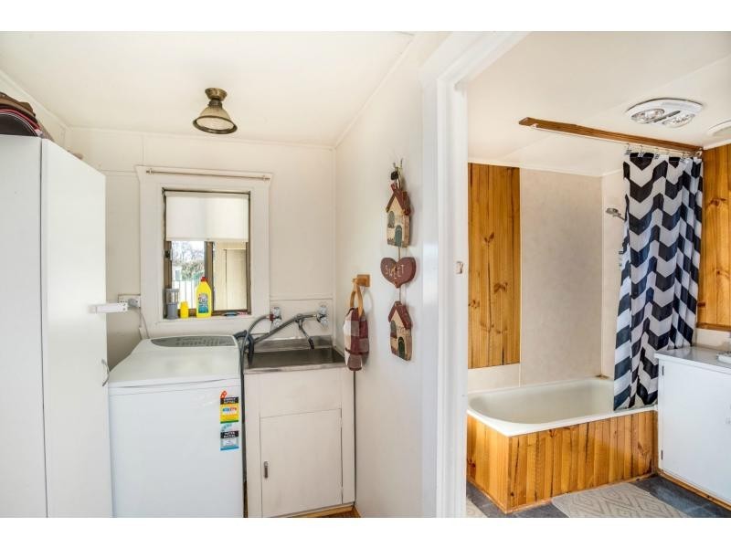 2 King Street, Cressy TAS 7302