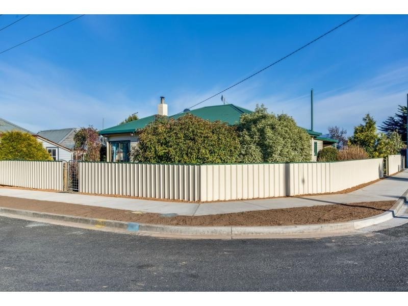 2 King Street, Cressy TAS 7302