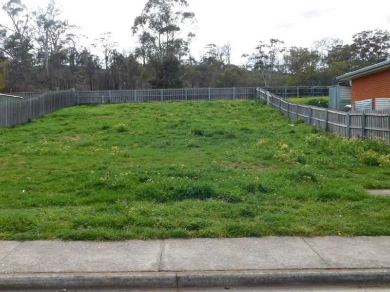 18 Pioneer Parade, Ravenswood TAS 7250