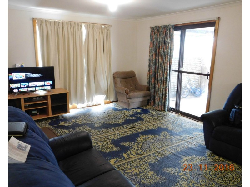 3/5-7 Newnham Close, Newnham TAS 7248