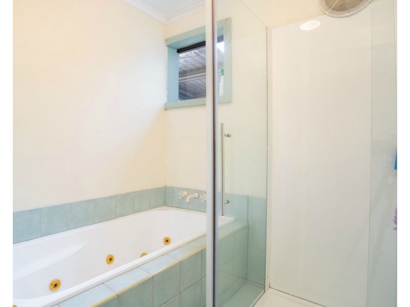 5 Teal Court, Newnham TAS 7248