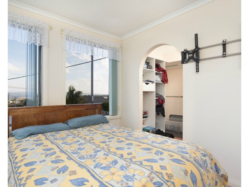 5 Teal Court, Newnham TAS 7248