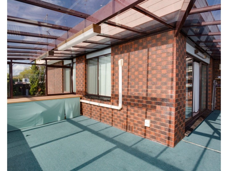 5 Teal Court, Newnham TAS 7248