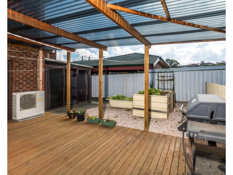 5 Teal Court, Newnham TAS 7248