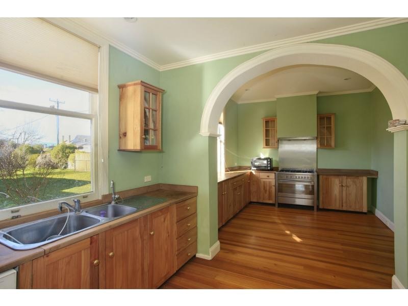 4 Queen Street, Campbell Town TAS 7210