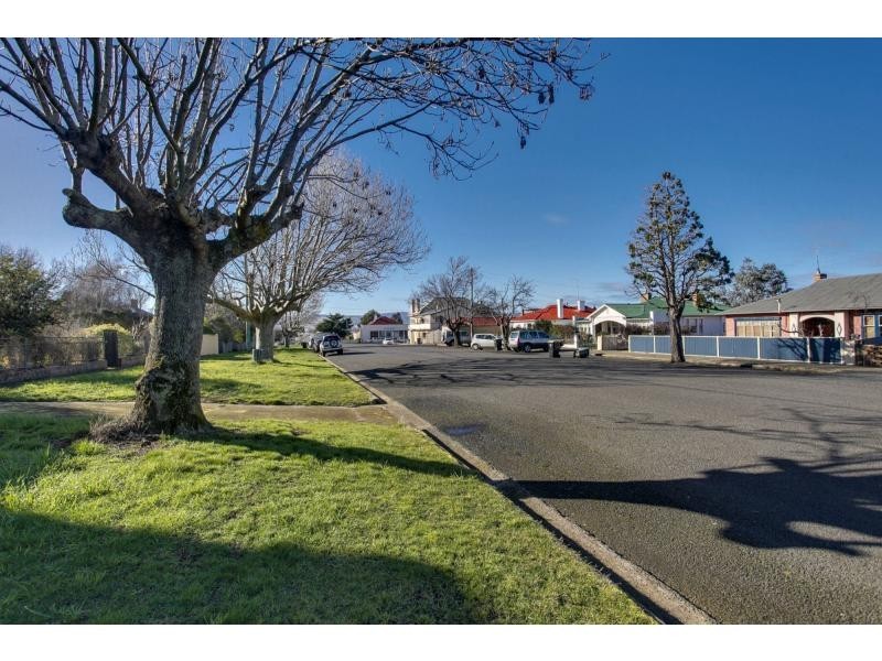 4 Queen Street, Campbell Town TAS 7210