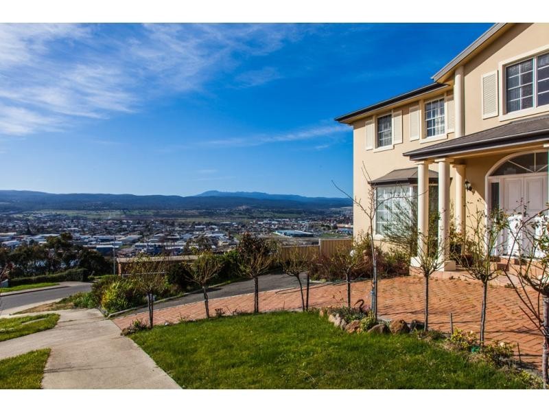 47 Floreat Crescent, Trevallyn TAS 7250