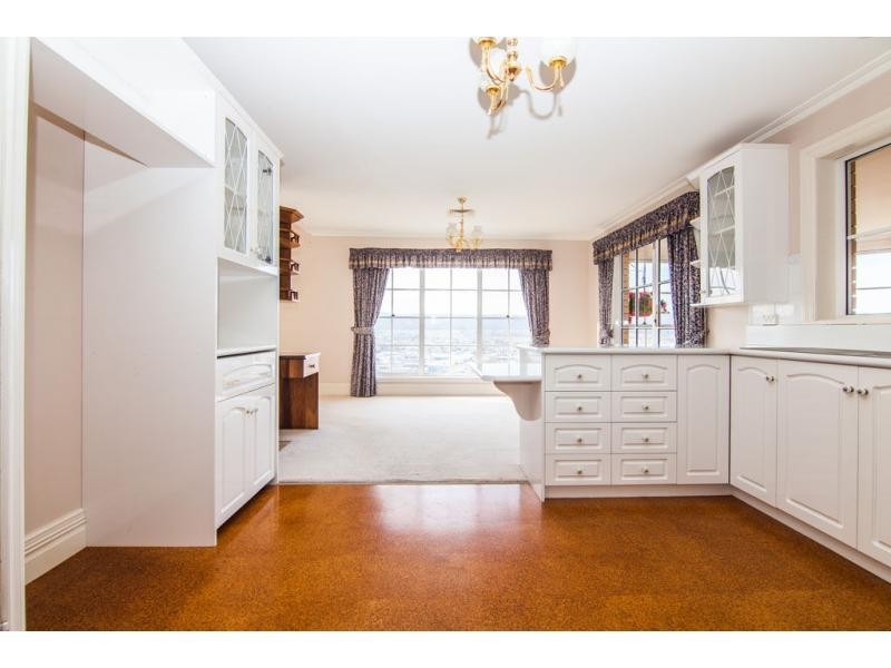 47 Floreat Crescent, Trevallyn TAS 7250